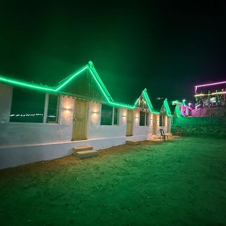 Lord Shiva Dimension Hotel Tosh ภายนอก รูปภาพ