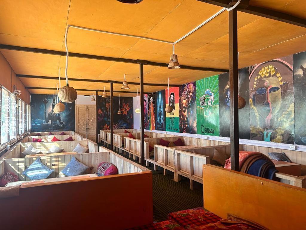Lord Shiva Dimension Hotel Tosh ภายนอก รูปภาพ