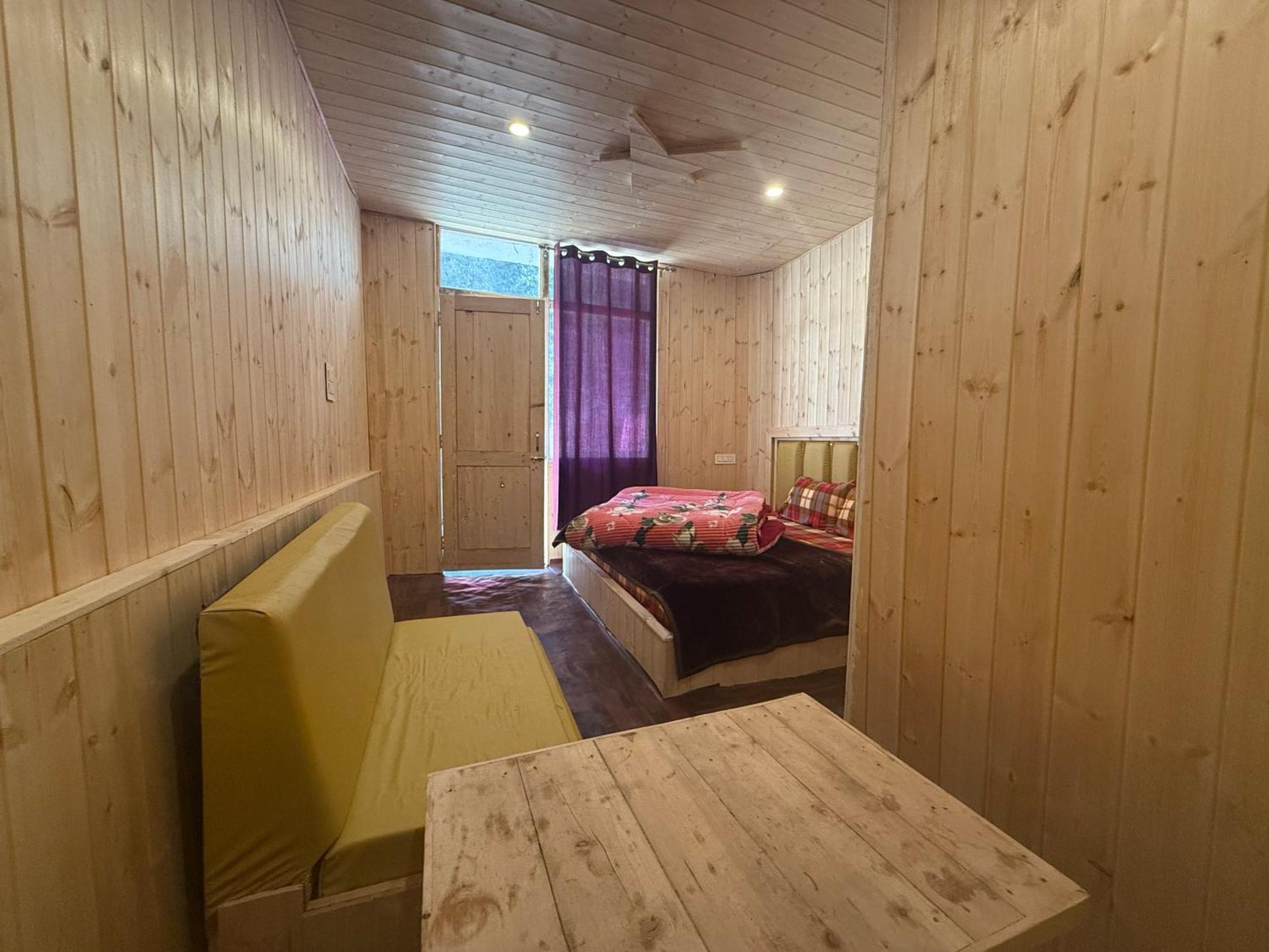 Lord Shiva Dimension Hotel Tosh ภายนอก รูปภาพ