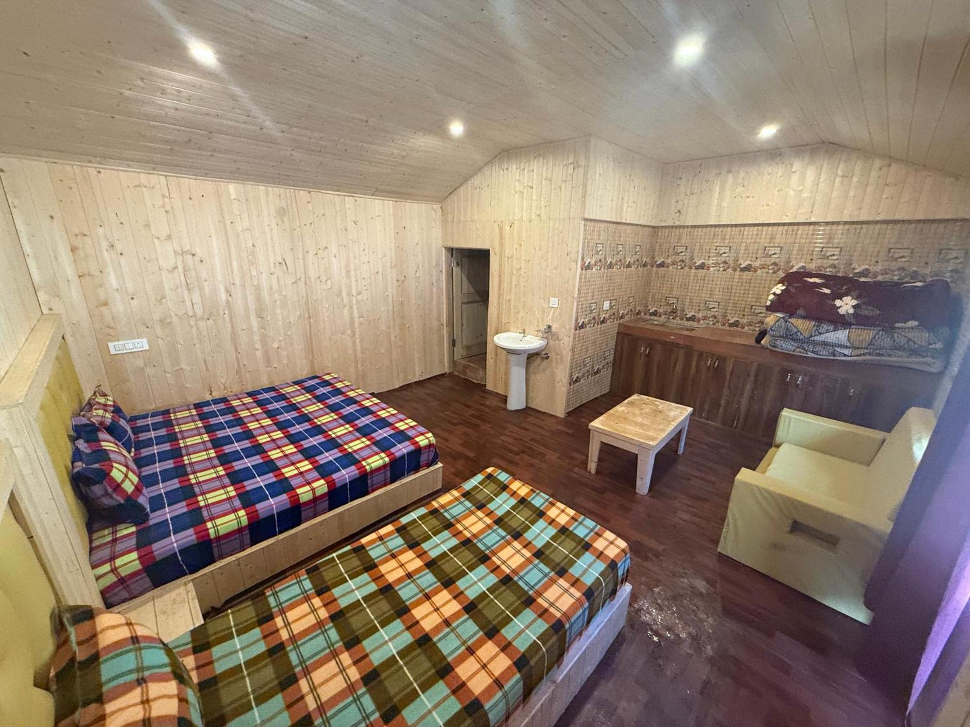 Lord Shiva Dimension Hotel Tosh ภายนอก รูปภาพ
